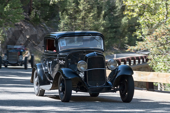 17 Willy Snyder - 1932 Ford 3-Window Coupe - 4