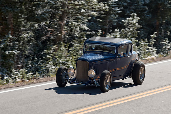 1932 Ford 5-Window Coupe - Blue - 1