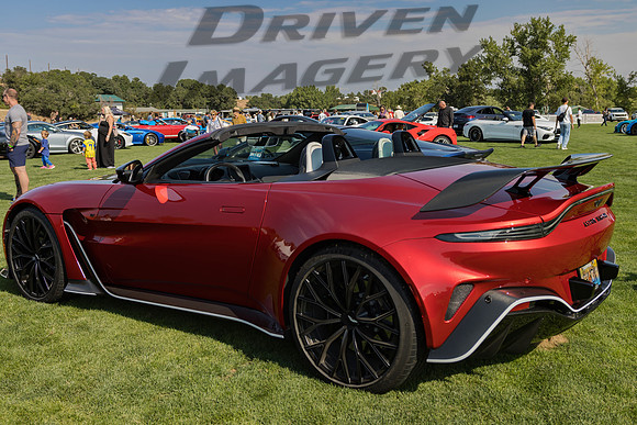 2023 Aston Martin V12 Vantage Roadster - 1