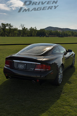 Aston Martin Vanquish S - 1