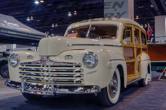 1946 Ford Super De Luxe Woody Wagon & 1929 Chrs Craft Triple Cockpit Runabout - 2