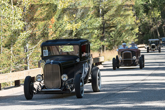 19 Tom Wentworth - 1932 Ford 5-Window Coupe - 8