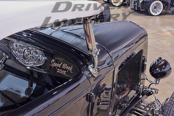 1932 Ford Roadster - White Top - Interior