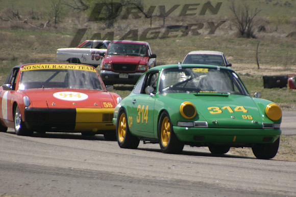 Bob Dent #314 1967 Porsche 911S - Brent McClung #914 1972 Porsche 914-6