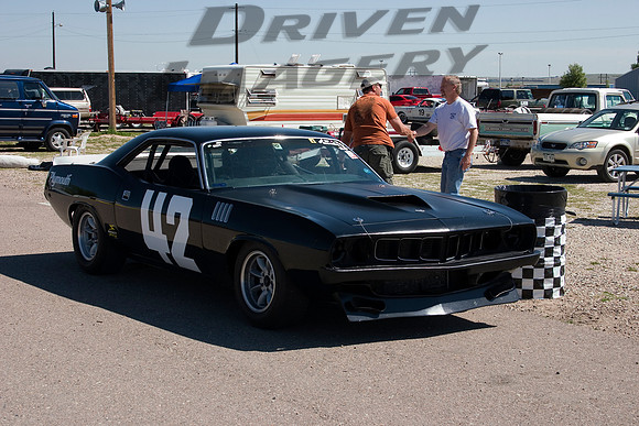 Jess Neal #42 1970 Plymoth AAR Barracuda 1