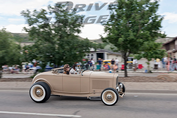 1932 Ford Highboy Roadster - Tan - 01