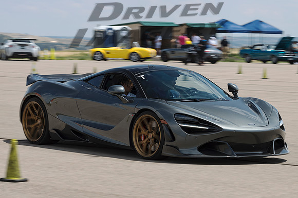McLaren 720S - 1