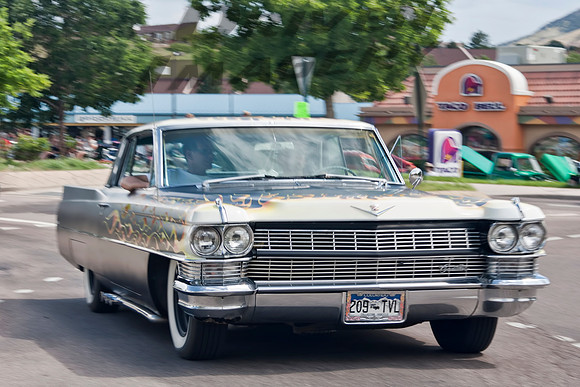 1964 Cadillac Coupe DeVille - 01