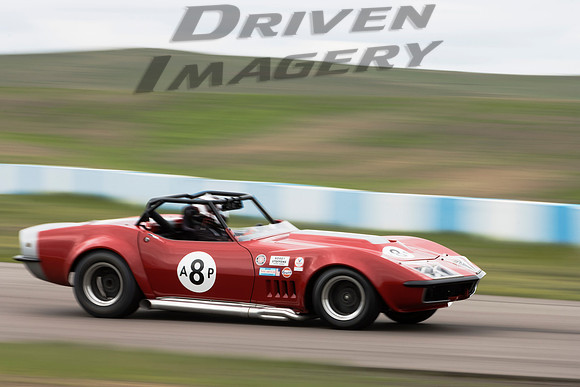 8 JP Griffith - 1968 Chevrolet Corvette Roadster - 1