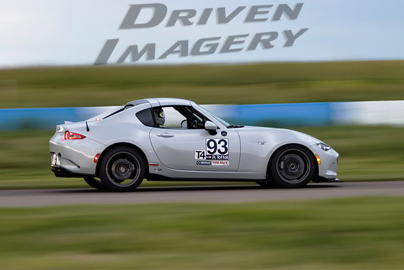 93 Reno Toffoli - 2017 Mazda MX-5 Miata RF - 12