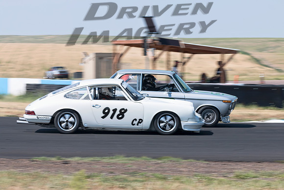 918 Greg Noonan  - Porsche & 200 Randy Pobst - 1972 BMW 2002 - 3