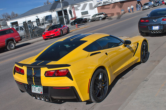 C7 Corvette Stingray - Yellow with Black Stripes - 3
