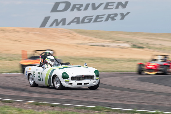 31 Jonathan Lane - 1966 MG MGB - 1