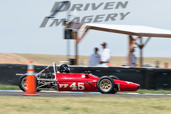 45 Pete Sabeff - 1970 Titan - 1
