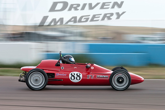 88 Bonnie Mortimer - 1968 Zink C-4 - 1