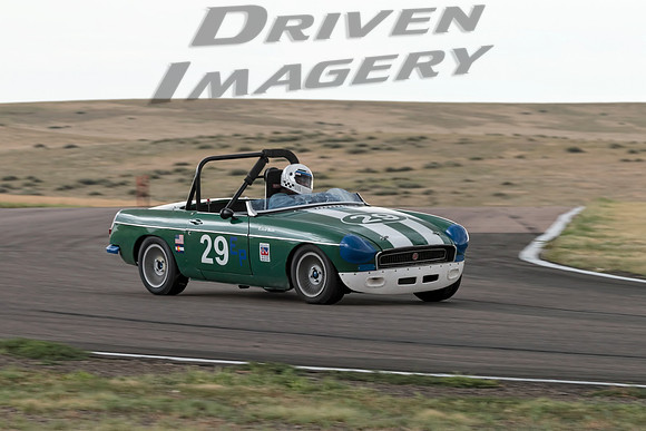 29 Richard Bowler - 1967 MG MGB - 2
