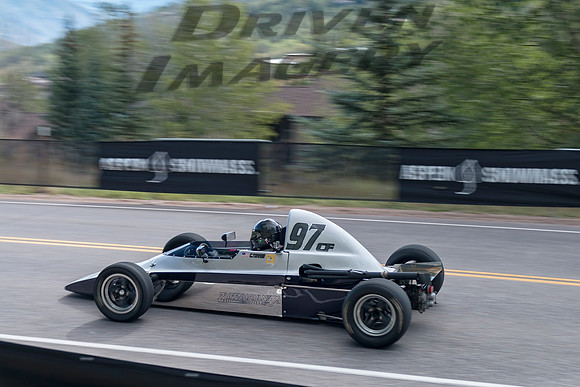 97 Christopher Torres - 1976 Lola T440 - 1