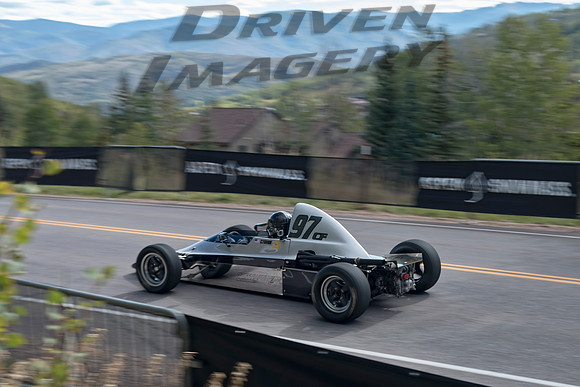97 Christopher Torres - 1976 Lola T440 - 2
