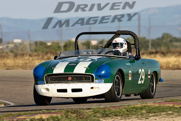 29 Richard Bowler - 1967 MG MGB - 1