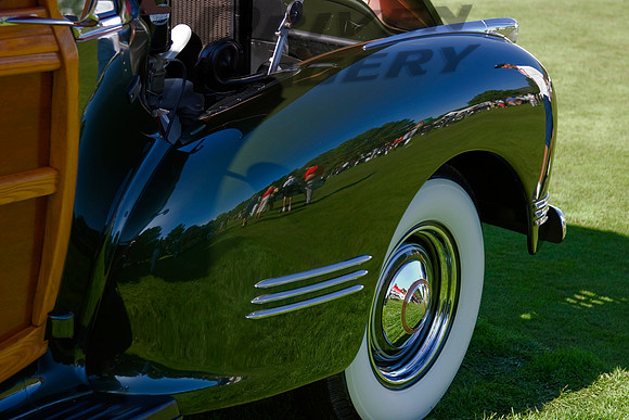 1942 Hudson Super 6 Station Wagon - Reflection