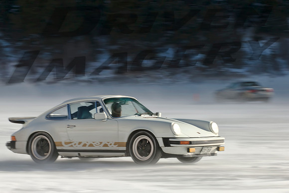 Porsche 911 Carrera - White & Gold - 3