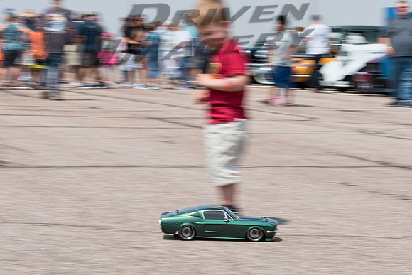 Bullit Mustang RC Car - 1
