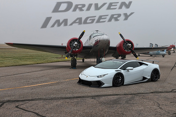 Lamborghini Huracan & 1943 Beachcraft SNB-5 - SoNoran Beauty - 5