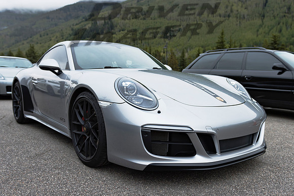 Porsche 911 GTS - 1