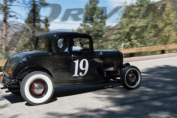 19 Tom Wentworth - 1932 Ford 5-Window Coupe - 6