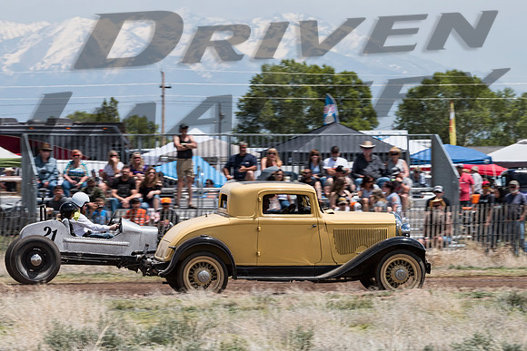 1932 Ford 3W Coupe Cream Yellow & 21 Speedster - 2