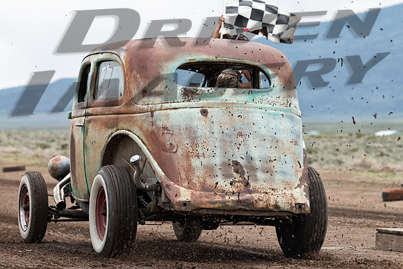 17 Clint Carter - 1935 Ford Tudor Sedan - 1