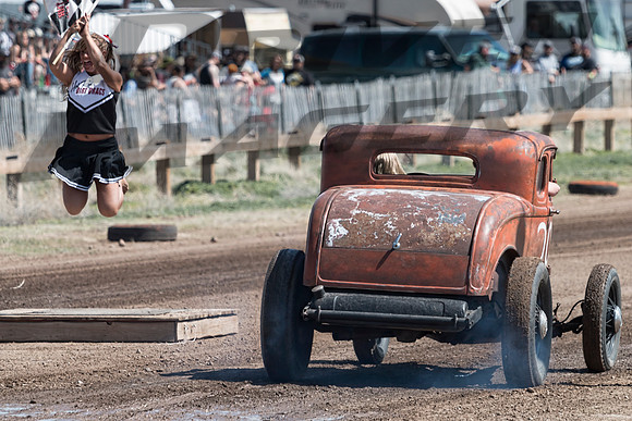 39 Lena & Willy Snyder - 1932 Ford 5W Coupe - 1