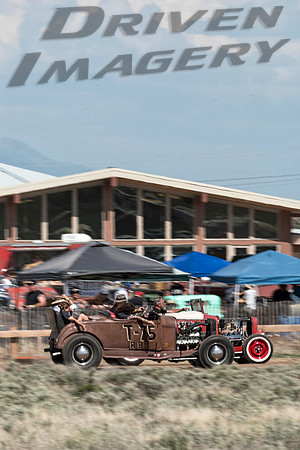 T-75 Larry Filipczak - 1932 Ford Roadster & 39 Daryl Roberts - 1929 Ford Esmeralda - 1