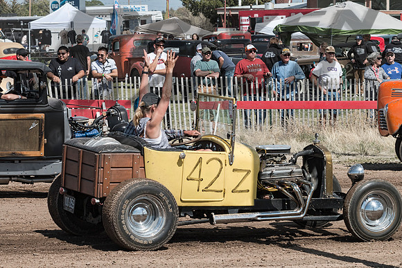 42Z Mark & Leigh Kahre - 1927 Ford Model T Roadster - 2