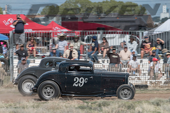 29C Dennis Saum - 1932 Ford Coupe - Rolling Bones & Marty Bachand - 1933 Ford Model 40 5W - 2