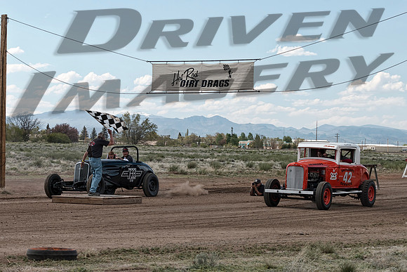 42 Troy Hastings - 1931 Dodge Coupe & T-33 Mike Nicholas and Amy Bourcy - 1934 Chevrolet Roadster - 1