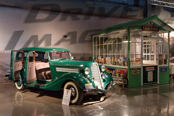 1935 Hudson Sedan & Texaco Station - 1