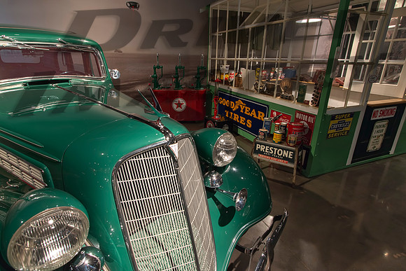1935 Hudson Sedan & Texaco Station - 3