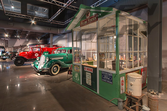 1935 Hudson Sedan & Texaco Station - 5