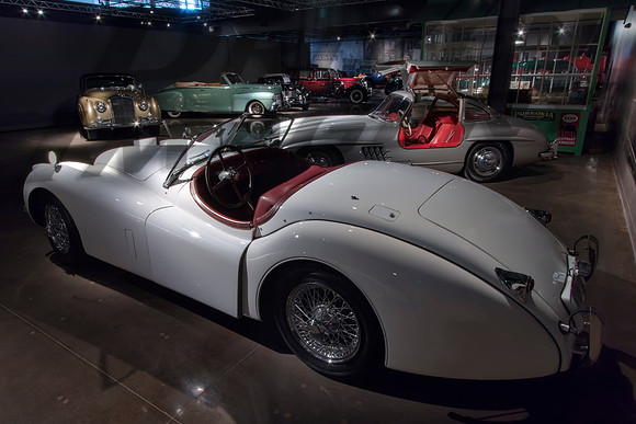 1954 Jaguar XK120 - 2