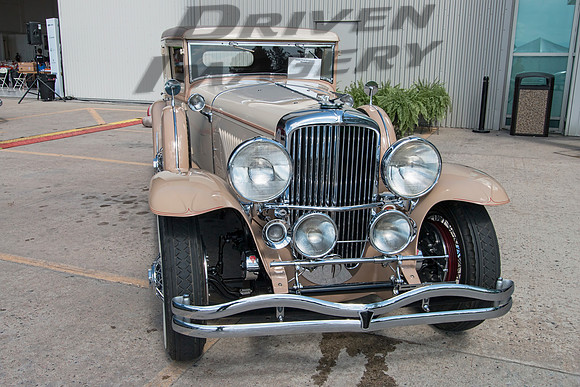 1930 Deusenberg Model J - Arlington Club Sedan - 1
