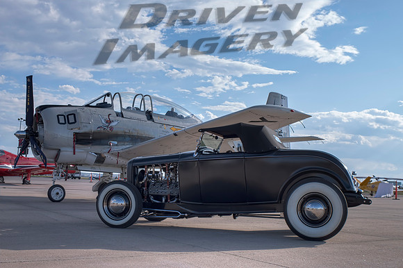 1932 Ford Roadster - 1