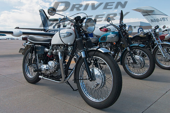 1966 Triumph TR120R Bonneville Factory Racer - 1