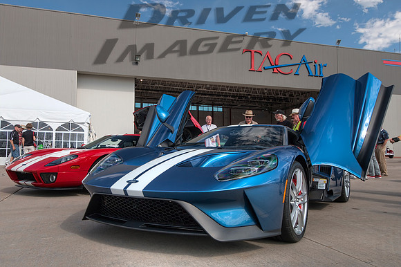 2017 Ford GT - 1