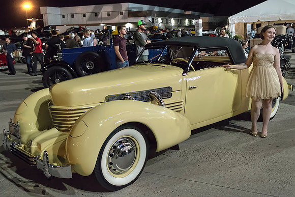 1937 Cord Supercharged Cabriolet - 3