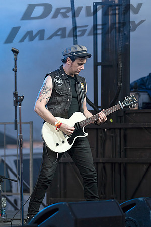The Rythm Shakers on the Main Stage - 7
