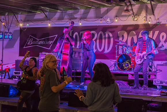 The Rythm Shakers on the Shop Pary Stage - 1