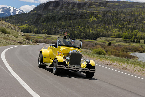 1932 Ford Roadster - 1