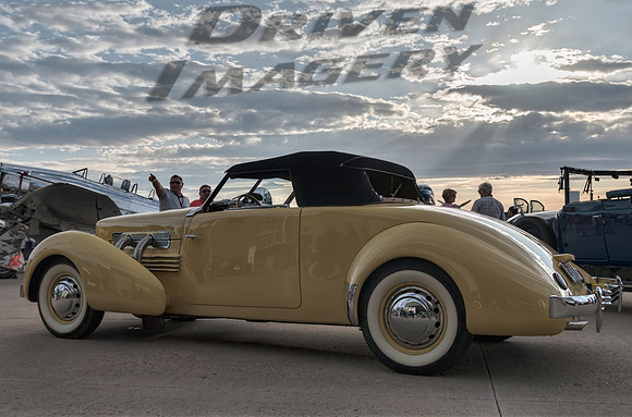 1937 Cord Supercharged Cabriolet - 7