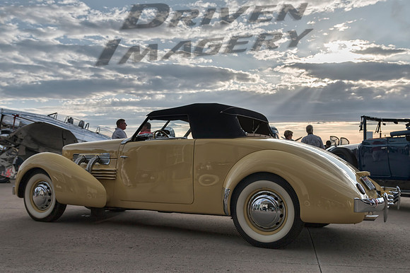1937 Cord Supercharged Cabriolet - 8